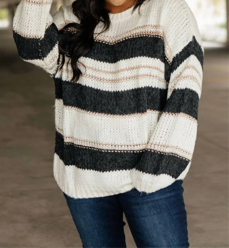 Sraightforward Striped Sweater In Ivory And Black