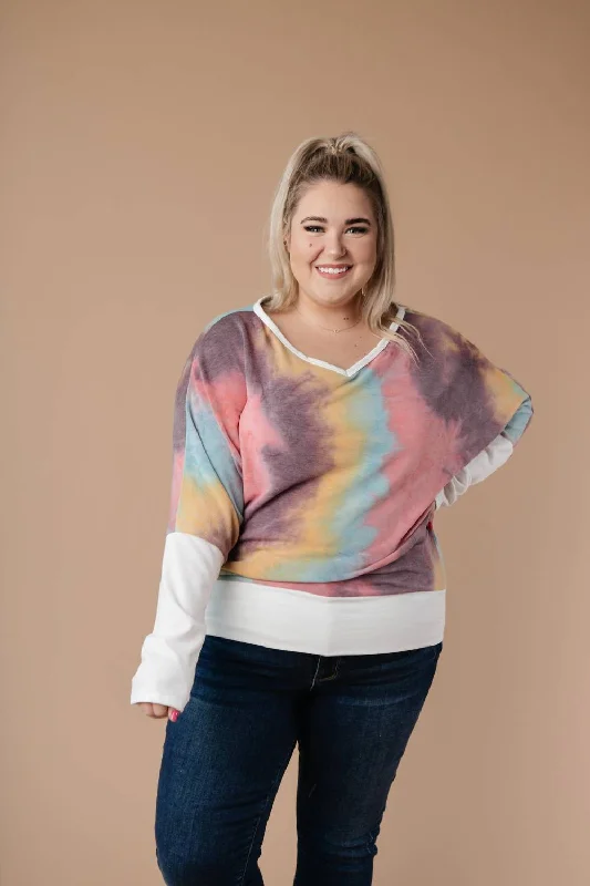 Whitney Wide V Tie Dye Pullover In Multi