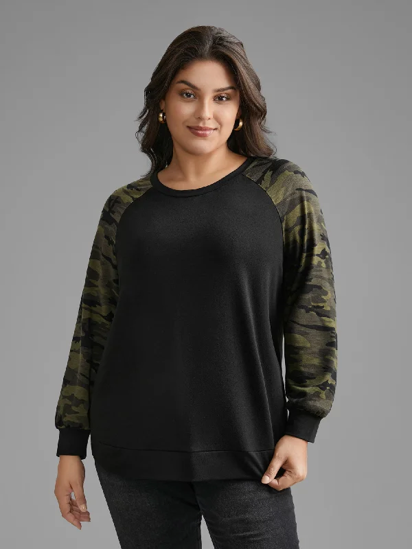 Camouflage Patchwork Raglan Sleeve Sweatshirt