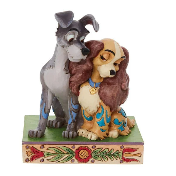 Disney Jim Shore Lady and the Tramp Snuggle Figurine