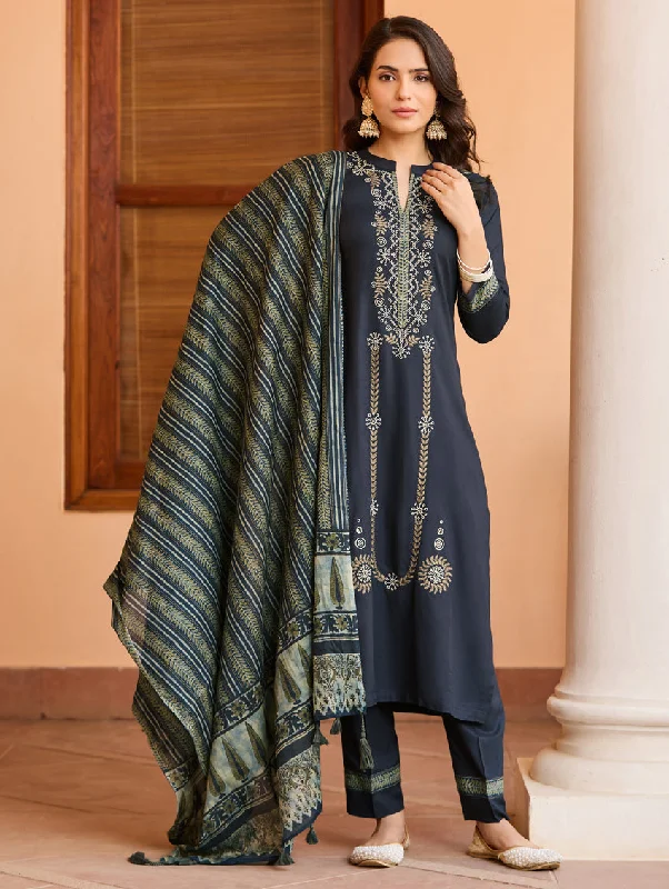 Embroidered Rayon Suit Set 4025