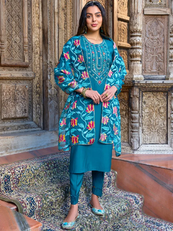 Embroidered Silk Suit Set 3842