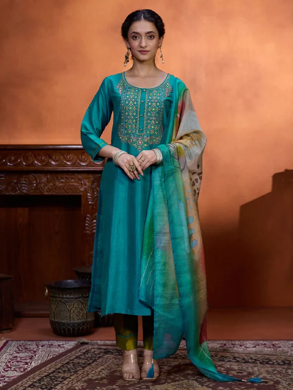 Embroidered Viscose Silk Suit Set 4042