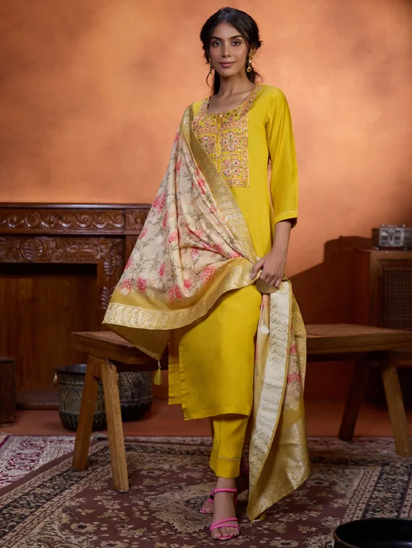 Embroidered Viscose Silk Suit Set 4071