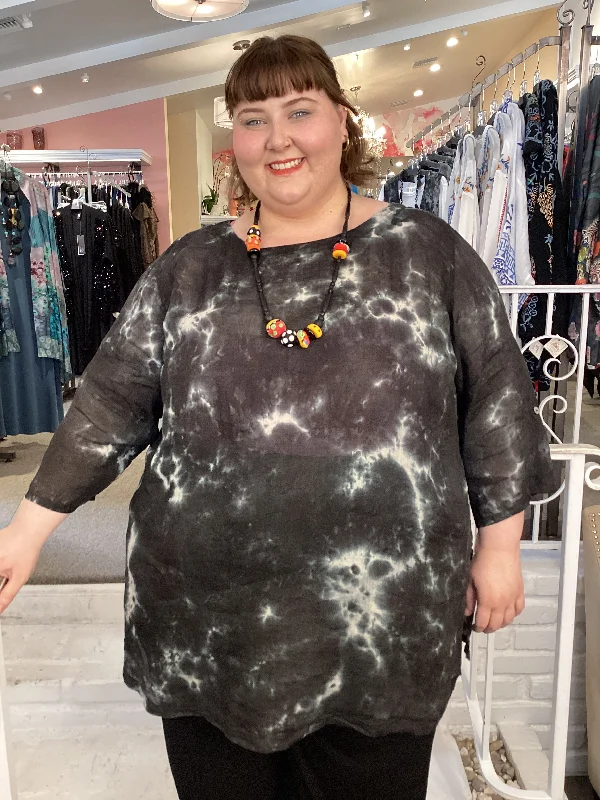 3/4 SLV TUNIC - BLACK TIE DYE